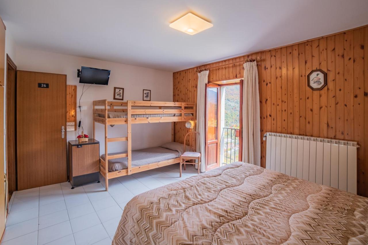 La Pieja Hotel Opi Eksteriør billede
