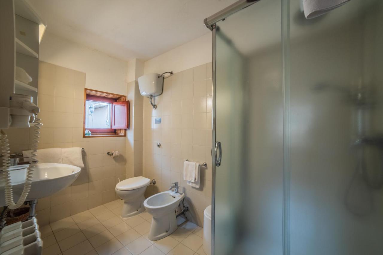 La Pieja Hotel Opi Eksteriør billede