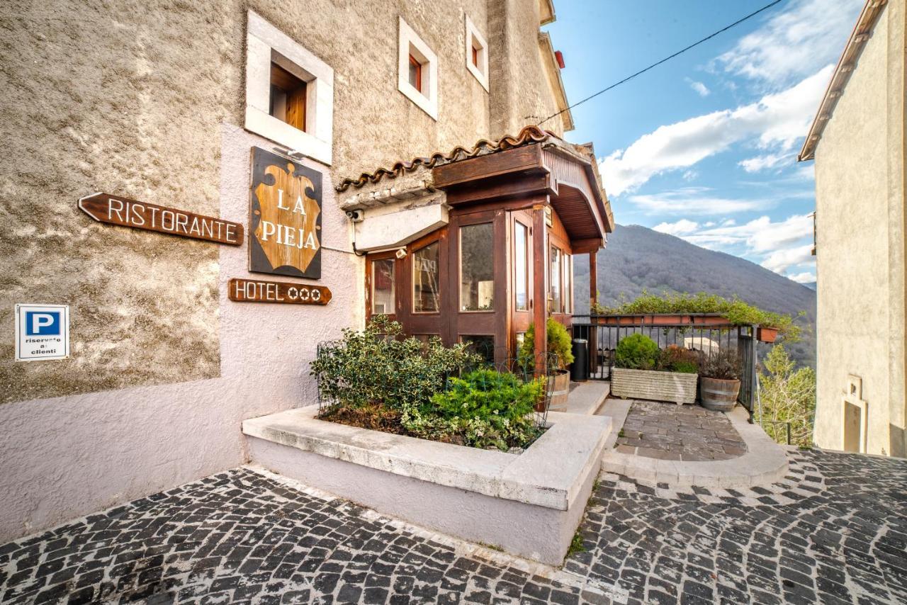 La Pieja Hotel Opi Eksteriør billede