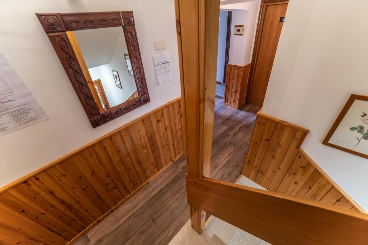 La Pieja Hotel Opi Eksteriør billede