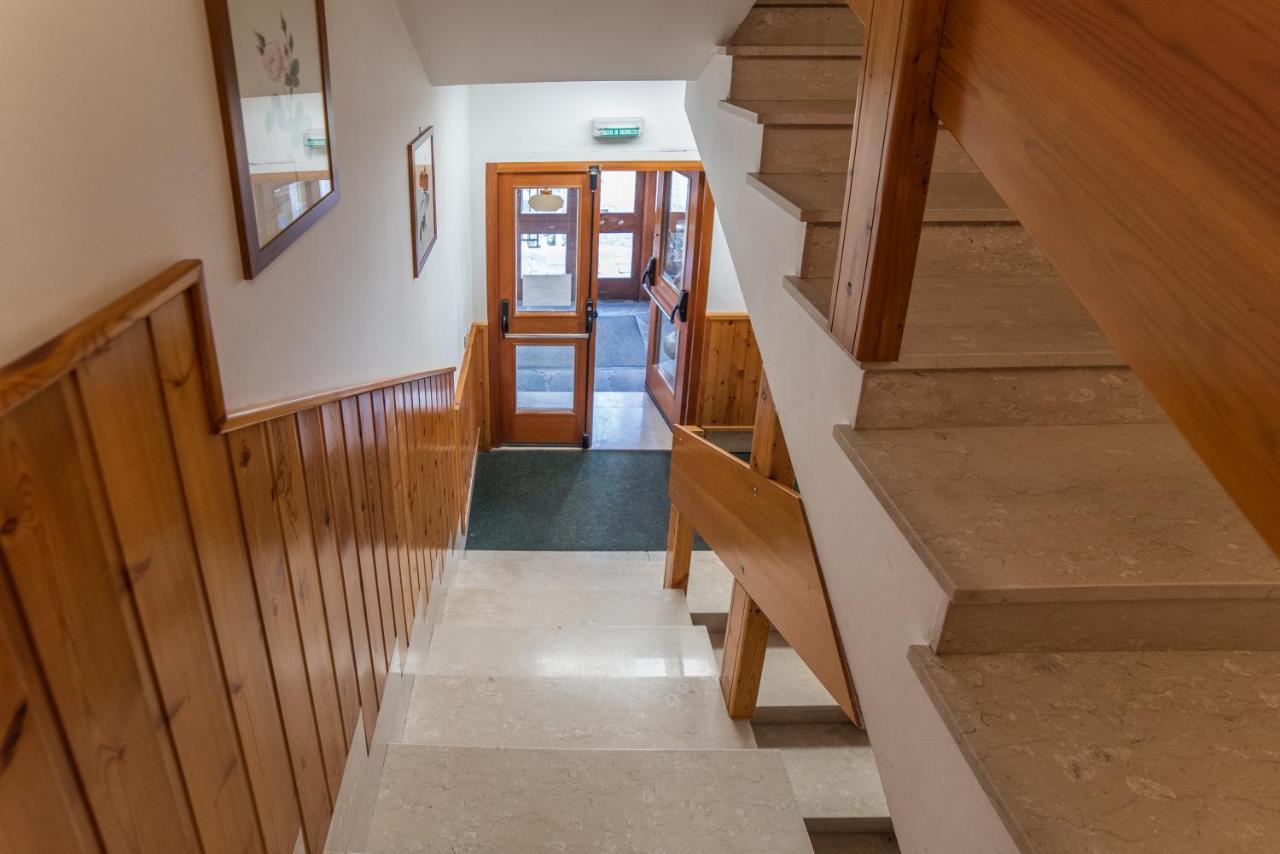 La Pieja Hotel Opi Eksteriør billede
